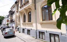 2Br Blue Cloud In The Centre