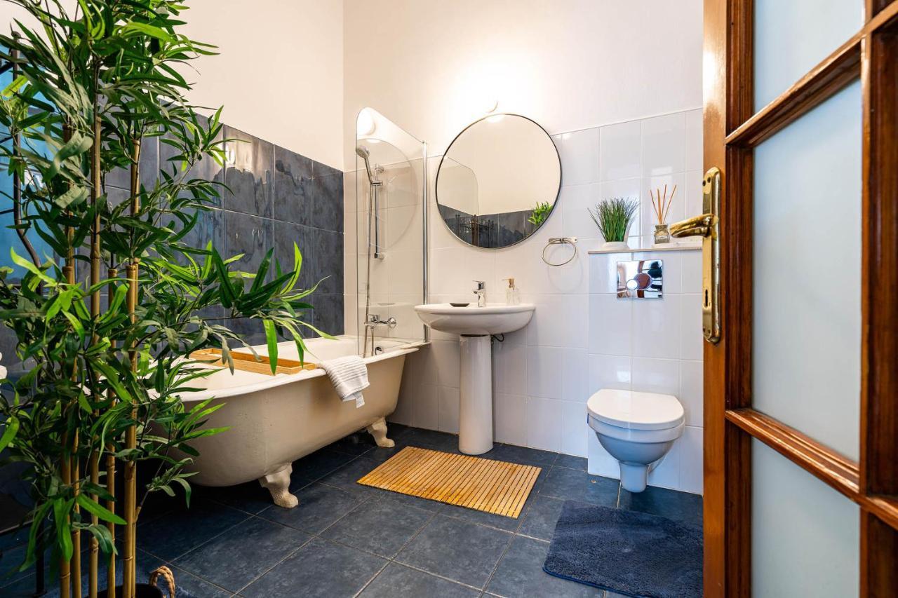 2Br Blue Cloud In The Centre Apartment Bucureşti Exterior foto
