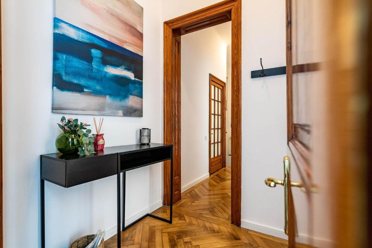 2Br Blue Cloud In The Centre Apartment Bucureşti Exterior foto